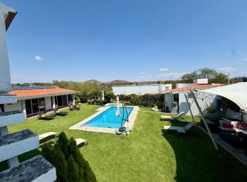 Casa de 4 habitaciones, Xochitepec · Casa con 4 Recámaras en Venta con 720 m² Superficie de Terreno en Colinas de Santa Fe