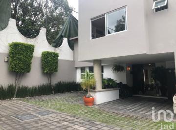 Casa · 280m² · 4 Recámaras · 3 Estacionamientos · Casa en Condominio en Venta en Las Águilas