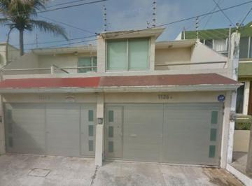 Casa de 5 habitaciones, Coatzacoalcos · Venta Decasa en Colonia Centro Coatzacoalcos Veracruz