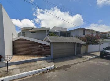 Casa de 5 habitaciones, Boca del Río · Venta de Casa en Col. Costa de Oro, Boca del Río, Veracruz.