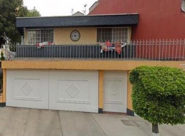 Casa de 3 habitaciones, Coyoacán · Venta de Casa en Coyoacan Ciudad de Mexico Paseos de Taxqueña Av Paseo del Bosque