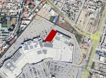 Terreno / Lote · 2000m² · Pad en Renta en Plaza Sendero Sur, Saltillo, Coah.