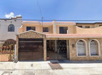 Casa de 3 habitaciones, Saltillo · Casa en Venta Republica Saltillo Coahuila