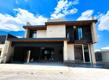 Casa de 6 habitaciones, Monterrey · Hermosa Residencia Para Estrenar en Sierra Alta 9o Sector