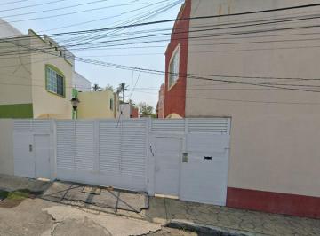 Casa en condominio de 3 habitaciones, Boca del Río · Venta de Casa en Av Ursulo Galvan, Adalberto Tejeda, 94298 Veracruz, Veracruz.