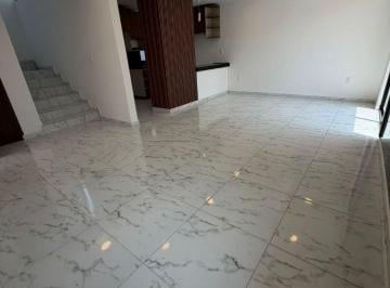 Casa de 3 habitaciones, Apizaco · Casa con 3 Recámaras de 132 m² en Venta, Apizaco
