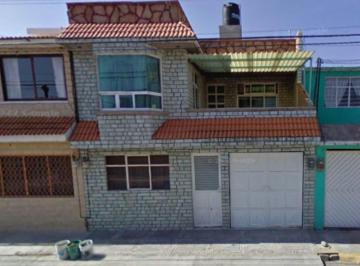 Casa de 4 habitaciones, Ecatepec de Morelos · Venta de Casa en Av Europa, Industrias Tulpetlac, 55100 Ecatepec de Morelos, Estado de México.