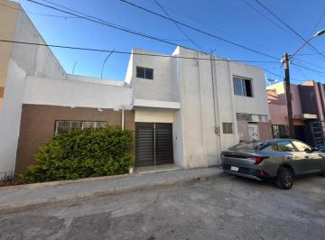 1 · Casa en Renta Zona Centro