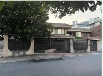 1 · Casa en Venta en Vista Hermosa