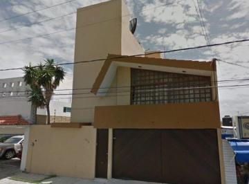 Casa de 3 habitaciones, Puebla · Venta de Casa en Heroica Puebla de Zaragoza Lomas de Loreto Av Gral Joaquin Colombres