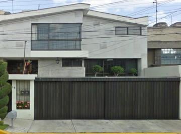 Casa de 4 habitaciones, Coyoacán · Venta de Casa en Coyoacan