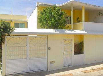 Casa de 4 habitaciones, Corregidora · Venta de Casa en Queretaro Corregidora Los Candiles Cerro de La Soledad
