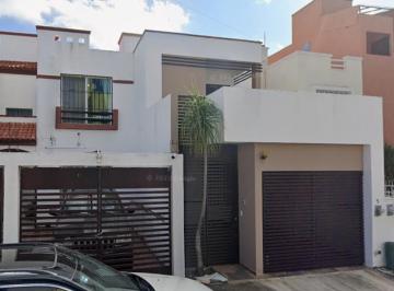 Casa de 3 habitaciones, Benito Juárez · Se Vende Casa en Col. Cantabria, Cancun, Quintana Roo