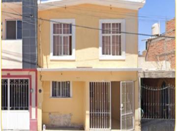 Casa de 3 habitaciones, Pabellón de Arteaga · Casa en Venta en Cosmos Aguascalientes