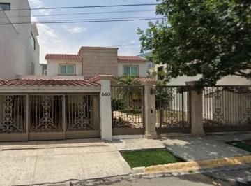 Casa de 4 habitaciones, Monterrey · Venta de Casa Col. Colinas de San Jeronimo, Monterrey, Nuevo Leon