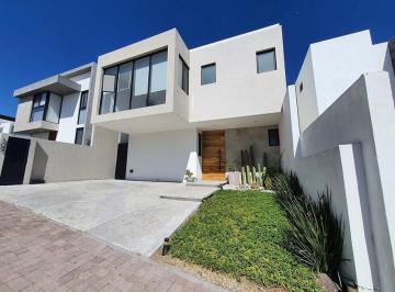 Casa en condominio · 260m² · 3 Recámaras · 3 Estacionamientos · Casa en Condominio en Renta Querétaro, Colinas de Juriquilla