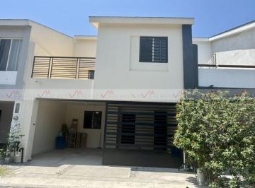 Casa · 159m² · 3 Recámaras · 2 Estacionamientos · Casa en Renta en Apodaca