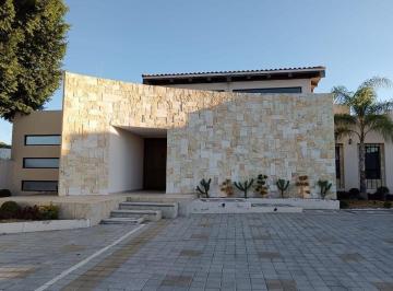 Casa en condominio · 600m² · 3 Recámaras · 6 Estacionamientos · Casa en Condominio en Venta Querétaro, Balcones de Juriquilla