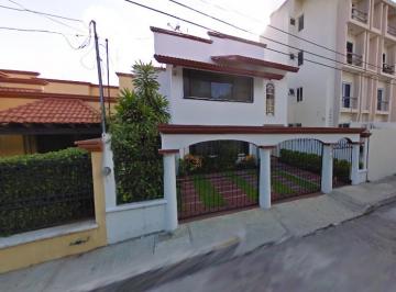 Casa de 5 habitaciones, Benito Juárez · Casa en Venta en Lava 2, 77505 Cancún, Q. R.