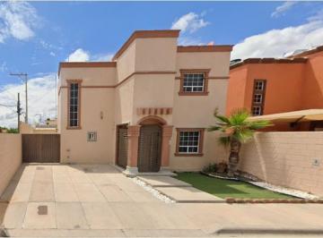 Casa de 3 habitaciones, Chihuahua · Venta de Casa en Chihuahua, Orquídeas 1101.