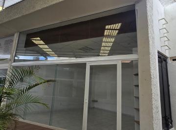 Local en centro comercial , Aguascalientes · Se Renta Local Al Norte Av Independencia