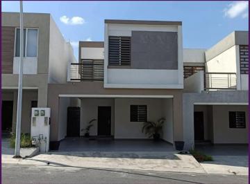 Casa de 3 habitaciones, Monterrey · Venta de Casa en Jacinto Monterrey Nuevo Leon