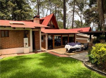 Casa de 4 habitaciones, Valle de Bravo · Casa en Venta || Avándaro || Valle de Bravo