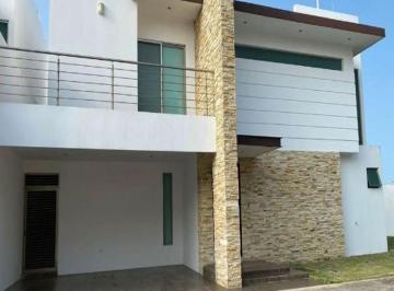 Casa de 2 habitaciones, Carmen · Venta de Casa en Boulevard El Cielo Campeche