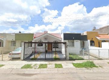 Casa de 2 habitaciones, Zapopan · Vivienda con Visión: Plusvalía Creciente y Excelente Calidad de Vida en Zapopan Jardines del Valle