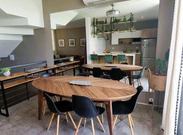 Casa · 195m² · 3 Recámaras · 2 Estacionamientos · Casa en Venta en Privada Angeles, Real del Valle, Santa Catarina