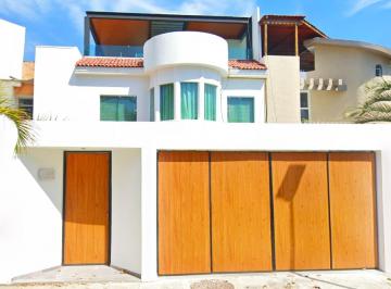 Casa de 5 habitaciones, Puerto Vallarta · Venta de Casa en Jalisco Puerto Vallarta Marina Vallarta