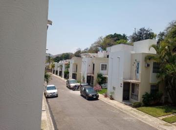 Casa en condominio · 90m² · 3 Recámaras · 1 Estacionamiento · Venta Casa en Condominio C/alberca en El Pueblo Mágico de Xochitepec