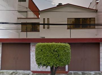 Casa de 4 habitaciones, Coyoacán · Venta de Casa en Coyoacan del Carmen C Paris