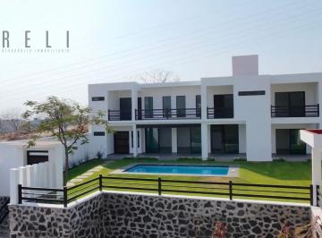 Casa de 4 habitaciones, Xochitepec · Estrena Preciosa Resiencia en Exclusivo Fraccionamiento con Campo de Golf