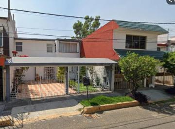 Casa de 3 habitaciones, Tlalnepantla de Baz · Casa en Venta en Santa Mónica, Edomex