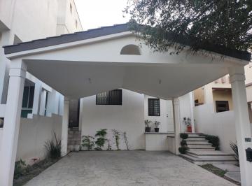 Casa de 3 habitaciones, Monterrey · Casa en Venta