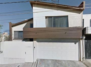 Casa de 4 habitaciones, Puebla · Venta de Casa en Heroica Puebla de Zaragoza Puebla Anzures Priv 10 a Sur