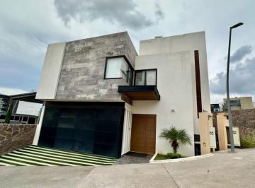 Casa de 3 habitaciones, San Luis Potosí · Casa en "Del Roble Residencial" en Pedregal - $8.7 Mdp