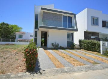 Casa de 3 habitaciones, Bahía de Banderas · Casa en Renta de 3 Recamaras en La Fronda Bahia de Banderas