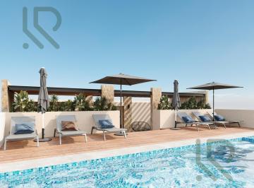 Departamento · 56m² · 2 Recámaras · 1 Estacionamiento · Departamento de 2 Habitaciones en Venta en Playa del Carmen a 5 Min de La 5ta Av | con Rooftop