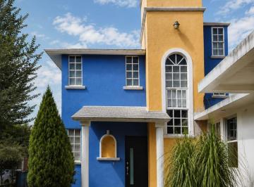 Casa · 380m² · 3 Recámaras · 2 Estacionamientos · Casa en Venta – Fracc. Campestre La Huerta, Morelia