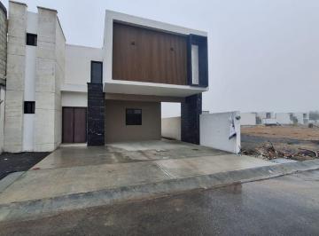 Casa de 4 habitaciones, Ramos Arizpe · Casa en Venta con Recamara en Planta Baja en Hda El Milagro