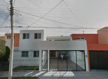 Casa de 4 habitaciones, Zapopan · Casa en Venta Andromeda