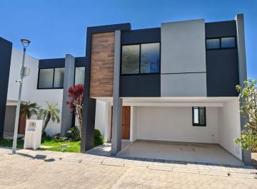 Casa en condominio · 156m² · 3 Recámaras · 2 Estacionamientos · Casa Nueva en Venta Frente Area Verde en Cuautlancingo a 300 m del Periferico Puebla