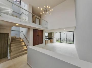 Casa en condominio · 330m² · 4 Recámaras · 2 Estacionamientos · Casa Nueva en Venta de 4 Recamaras y Acabados Residenciales a 3 Minutos de Plaza Explanada Puebla