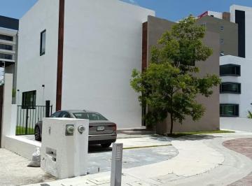 1 · Casa en Venta Corregidora Querétaro | 3 Recámaras con Baño y Vestidor + Jardín