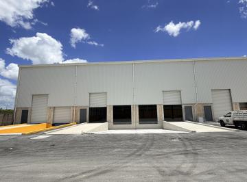 Bodega comercial · 3000m² · 10 Estacionamientos · Bodega en Renta 3000 m², en Parque con Seguridad 24/7, Energia Bifasica