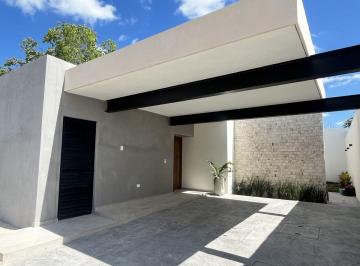 Casa · 178m² · 2 Recámaras · 2 Estacionamientos · Casa de Una Planta en Privada Al Norte de Merida, 2 Recamaras, Entrega Inmediata