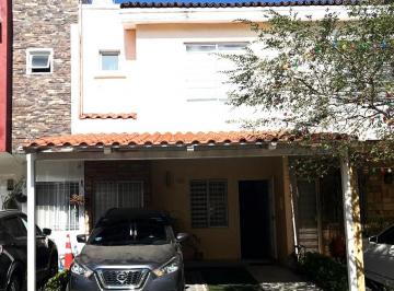 Casa en condominio de 3 habitaciones, Zapopan · Casa en Parques del Centinela | Baja de Precio $3.4 m
