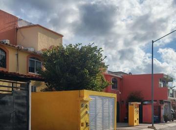 Casa de 3 habitaciones, Benito Juárez · Casa en Venta de 3 Niveles Remodelada en Porto Alegre